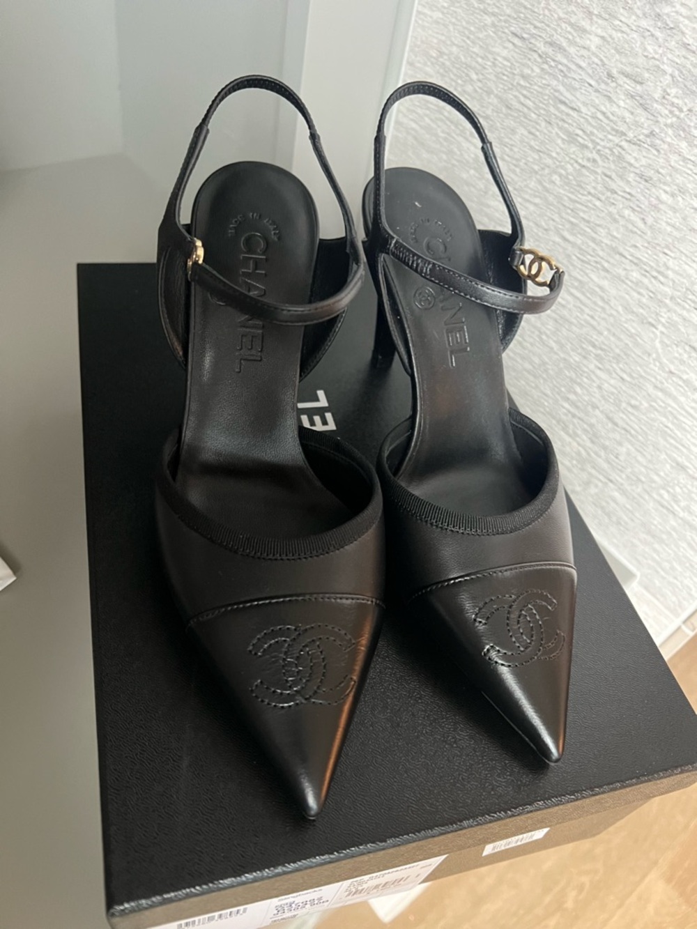 Chanel 26P black pumps heels size 36.5
